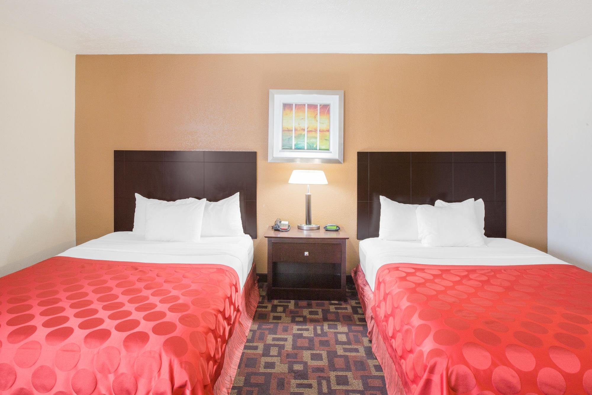 Sky Tree Hotels Tulsa Kültér fotó