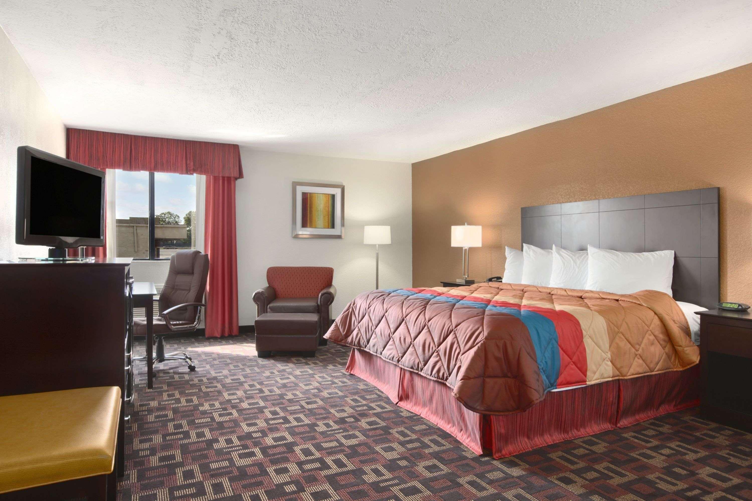 Sky Tree Hotels Tulsa Kültér fotó