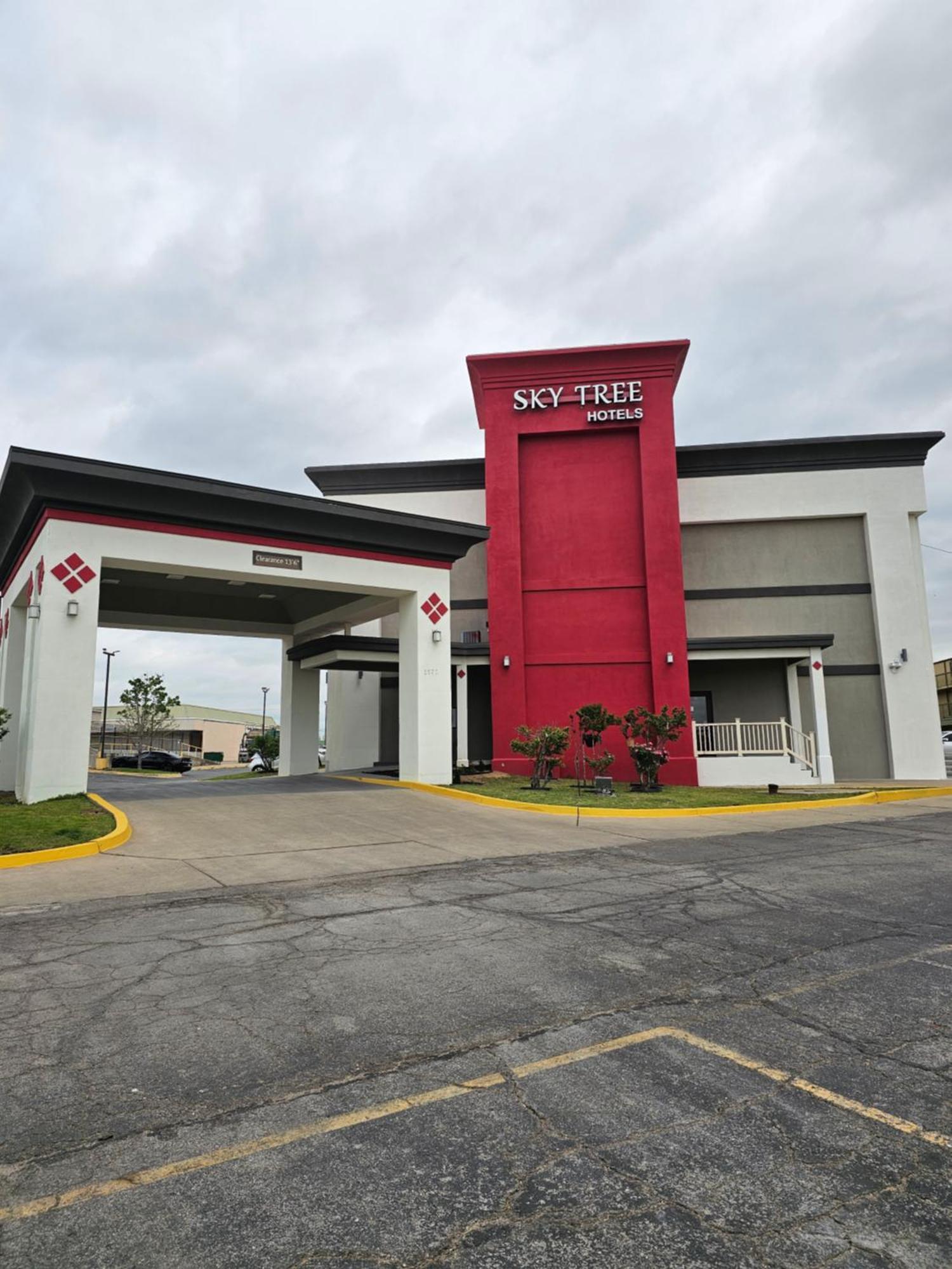 Sky Tree Hotels Tulsa Kültér fotó